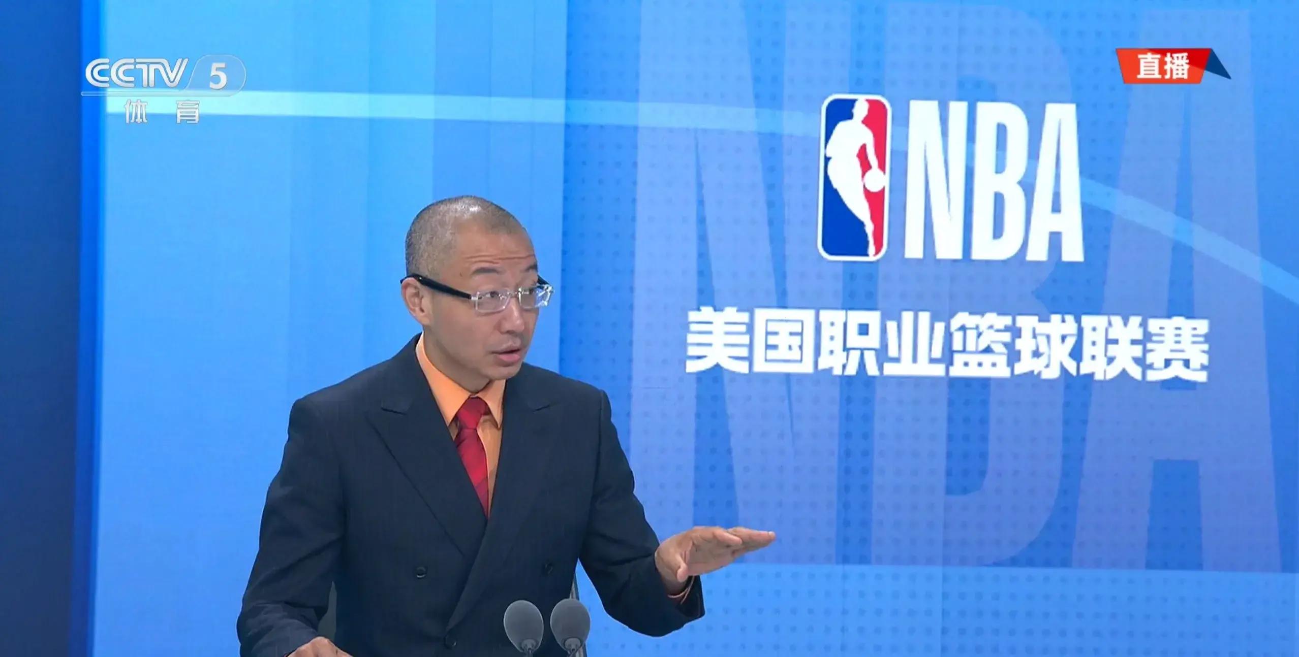 星空体育官网纽约尼克斯发布备战花絮，官宣日内部沟通，CBA季后赛任务艰巨，轮换策略被讨论的简单介绍