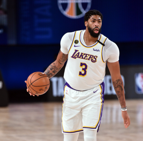 星空登录包含关键时刻里尔调整名单以备国王杯集结日丹佛掘金调整名单以备NBA常规赛，风云突变毕尔巴鄂竞技今晚战术微调瞬间刷屏的词条